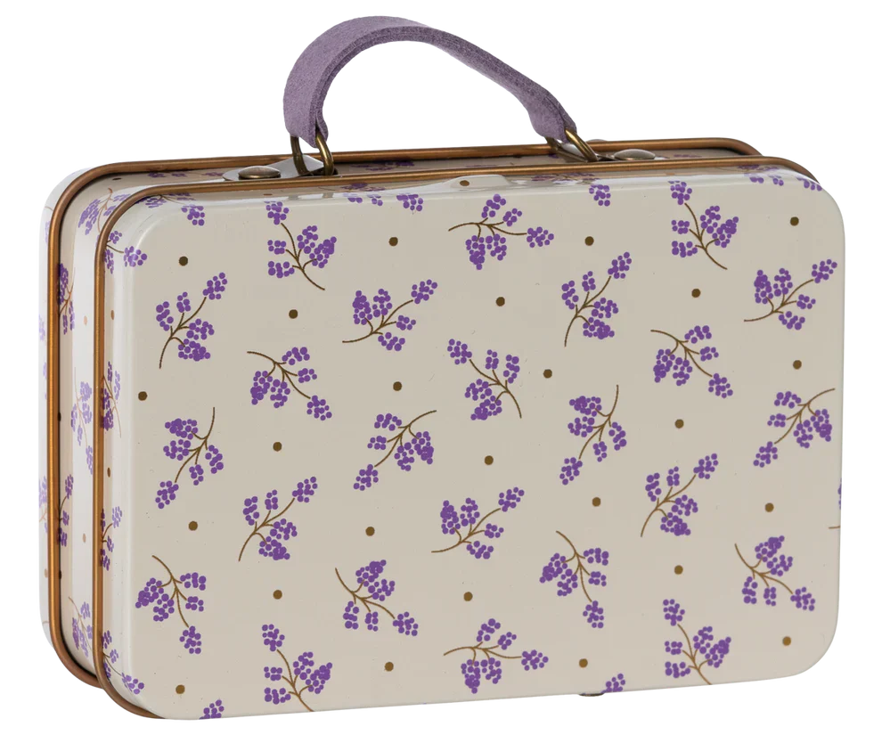 Maileg – Metalen koffertje Madelaine – Lavender.