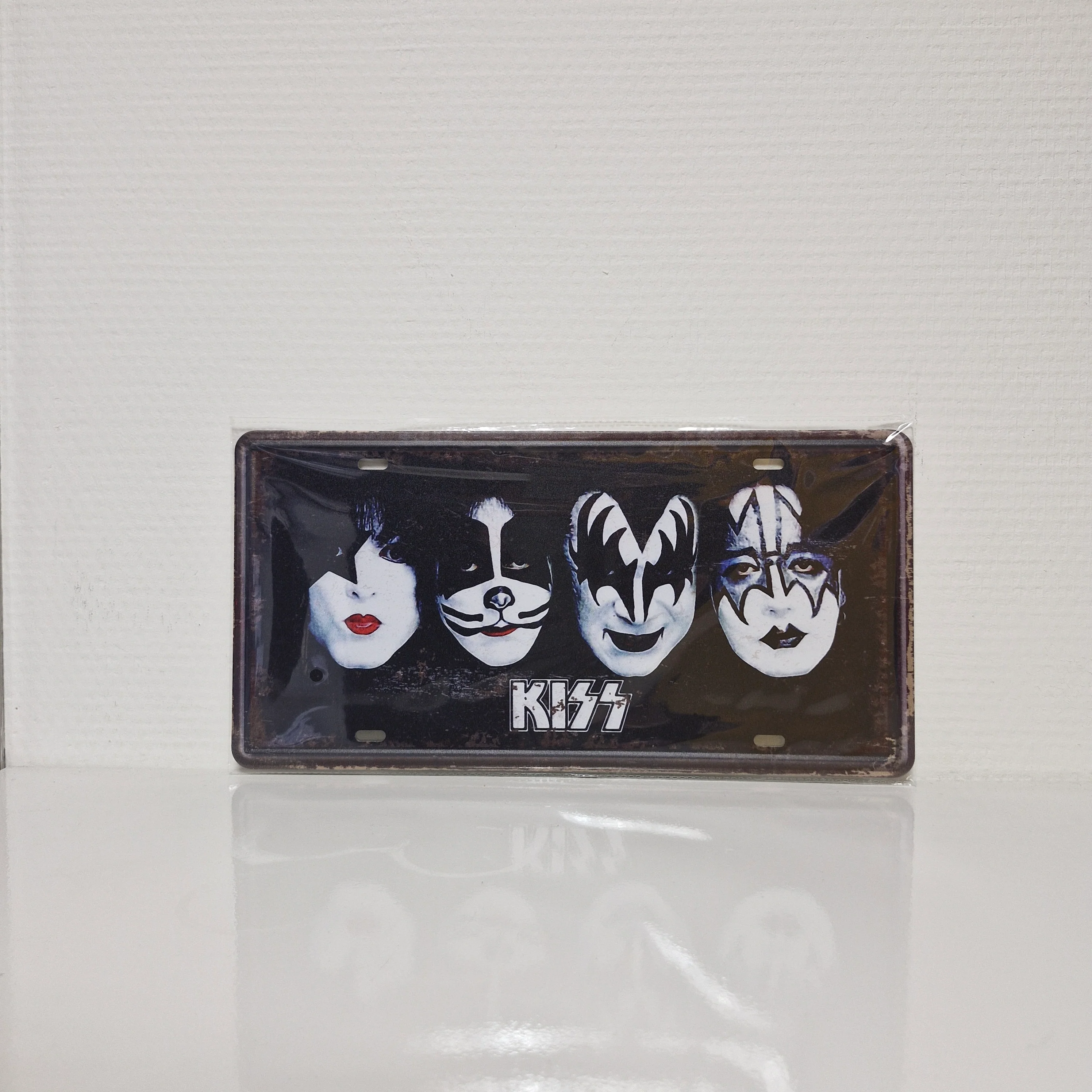 License Plate Wandbord – Kiss