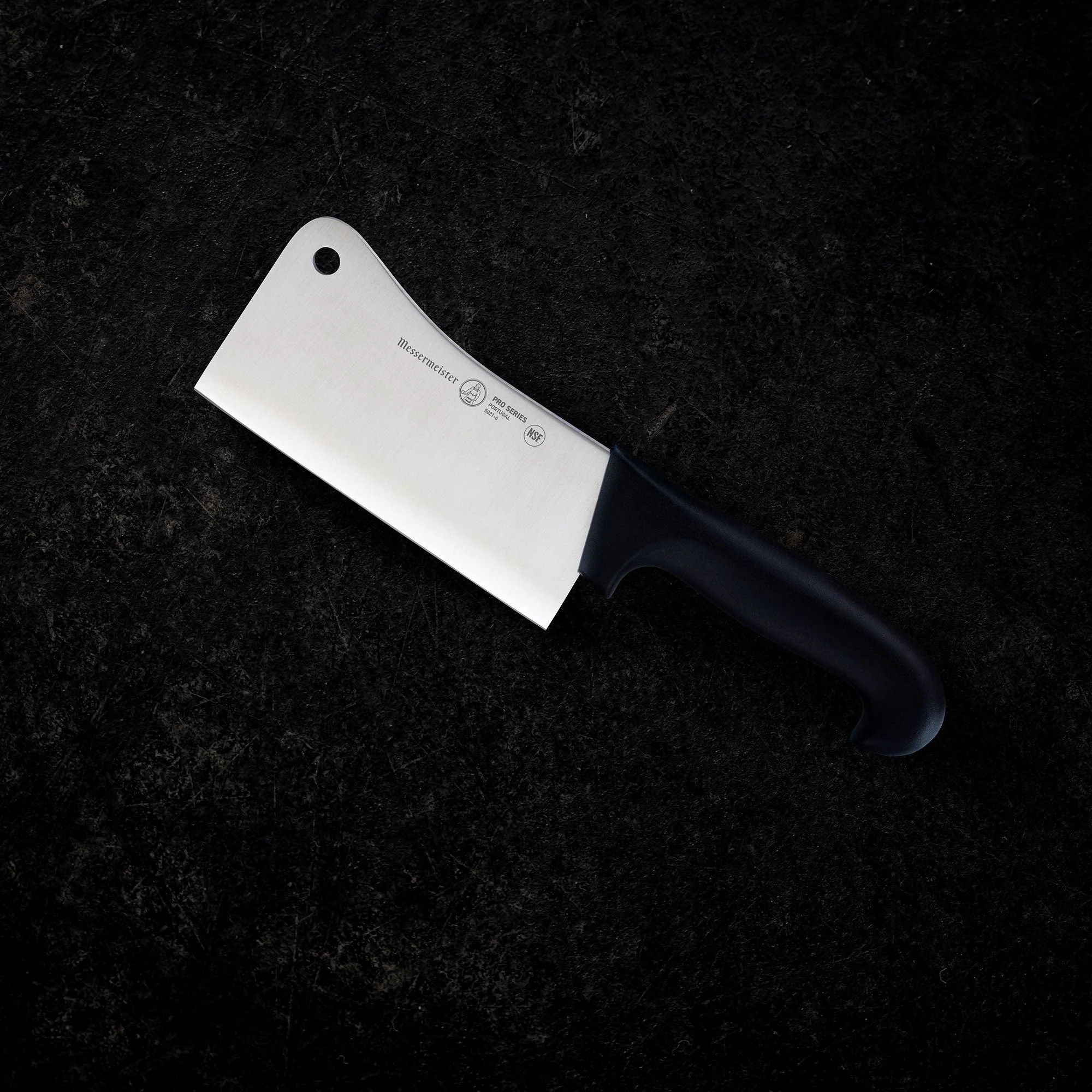 PRO SERIES 15 CM HEAVY MEAT CLEAVER PRO SERIES 15 CM HEAVY MEAT CLEAVER