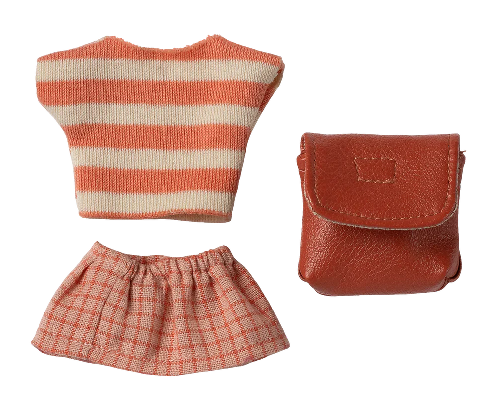 Maileg – Kleding set met rugtas – Koraal – Grote zus muis.