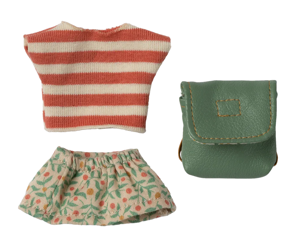 Maileg – Kleding set met rugtas – Groen – Grote zus muis.