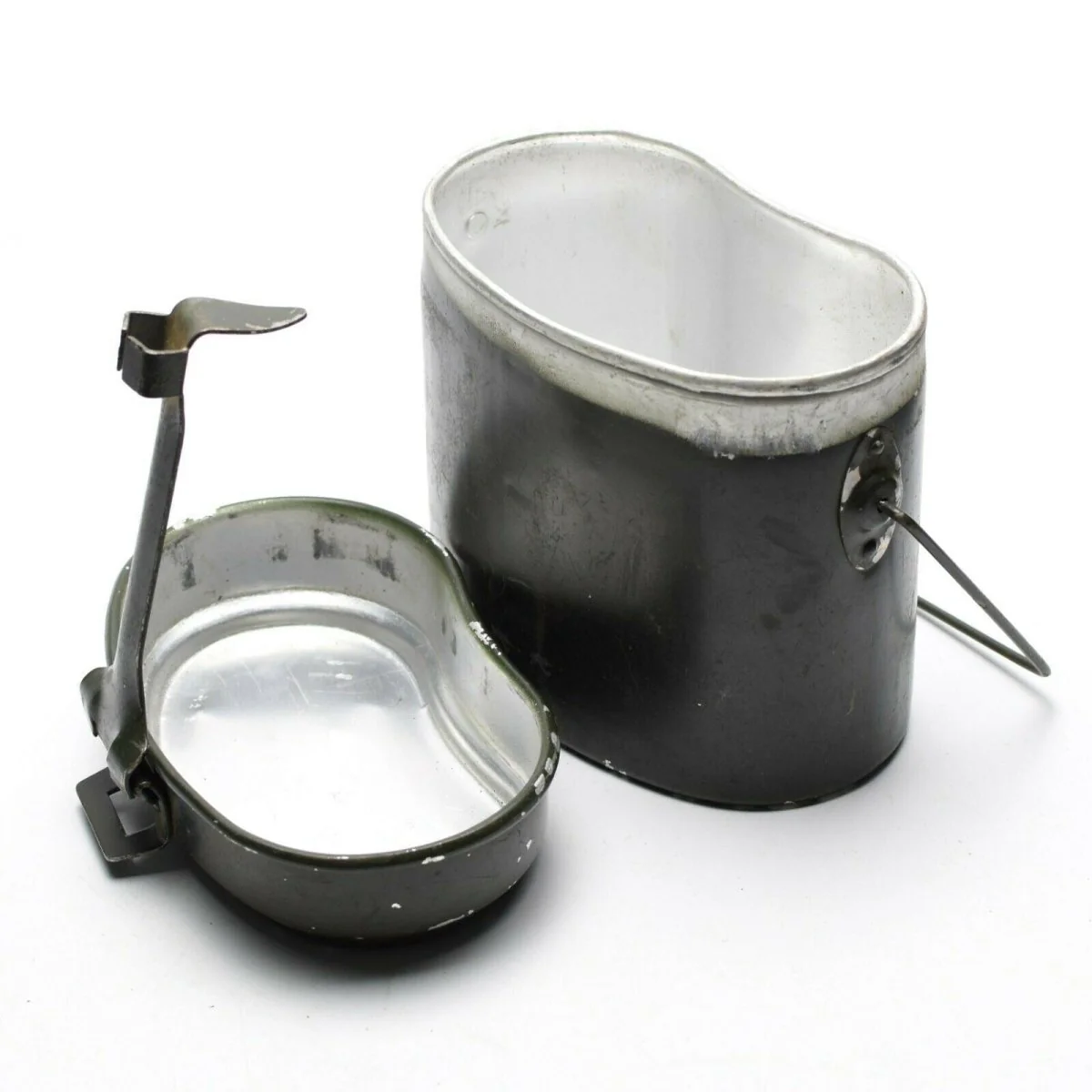 Echt Roemeens leger puinhoop kit. Aluminium militaire bowler pot