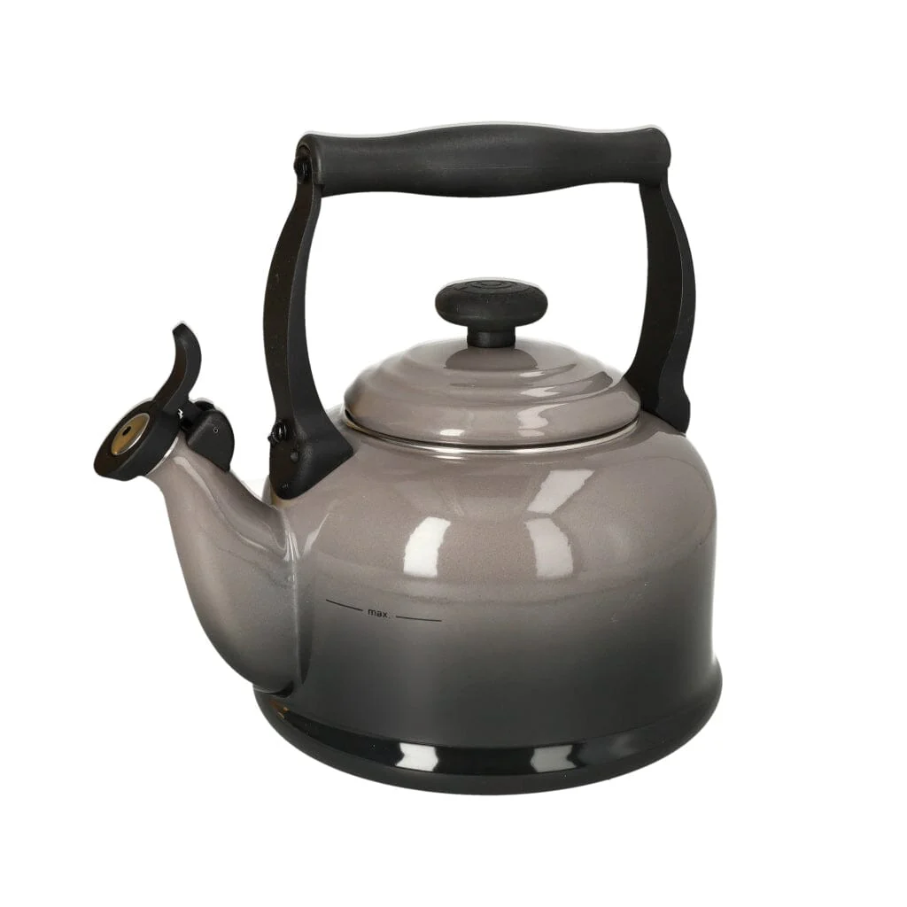 Le Creuset – Tradition Whistling Kettle Flint 2,1l