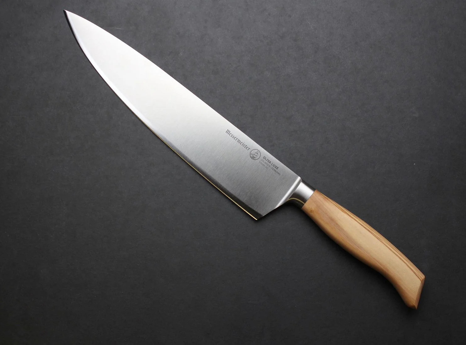 MESSERMEISTER serie OLIVA LUXE 25cm koksmes met olijfhouten heft